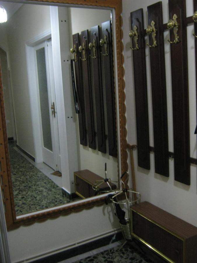 Apartamento Sharks Thessaloniki Big Balcony House Exterior foto