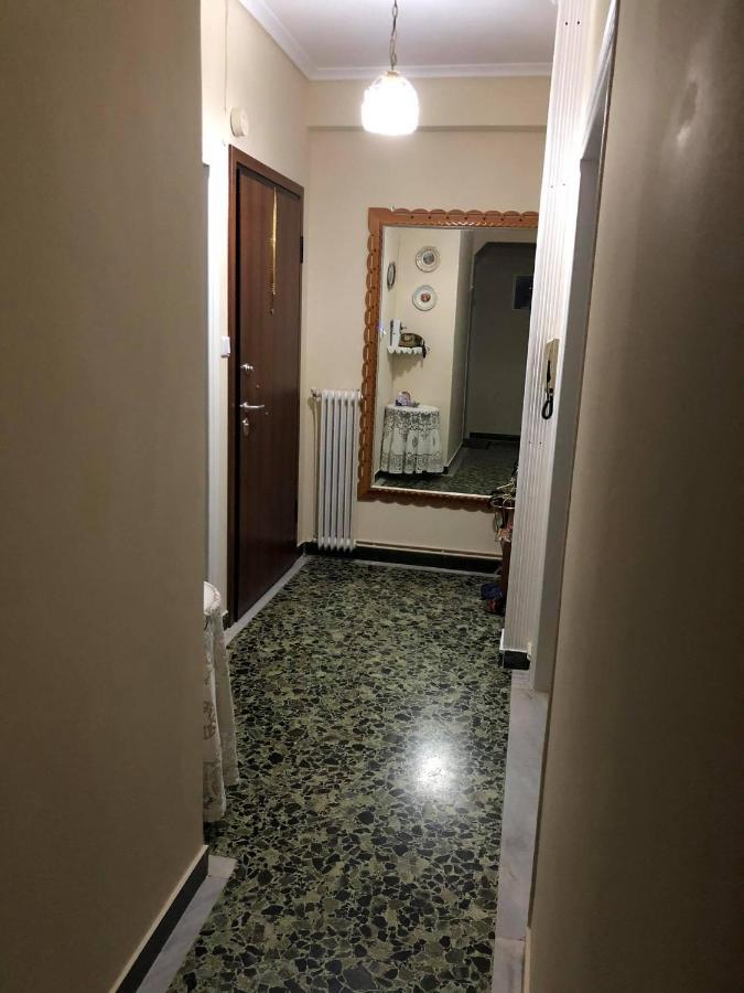 Apartamento Sharks Thessaloniki Big Balcony House Exterior foto
